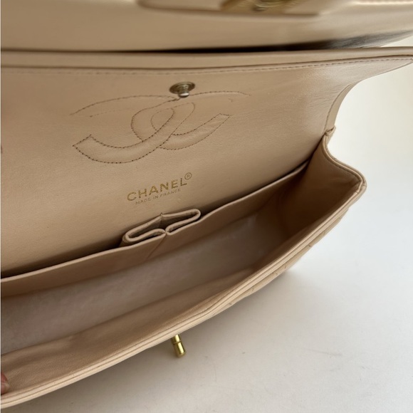 SOLD 🥰Authentic Beige Chanel Classic Double Flap Lambskin Shoulder Bag - Picture 6 of 6